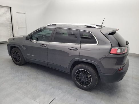 Used 2019 Jeep Cherokee Latitude Plus w/ Comfort/Convenience Group image 3