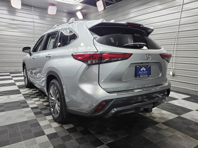 Used 2021 Toyota Highlander Limited AWD/4WD image 8