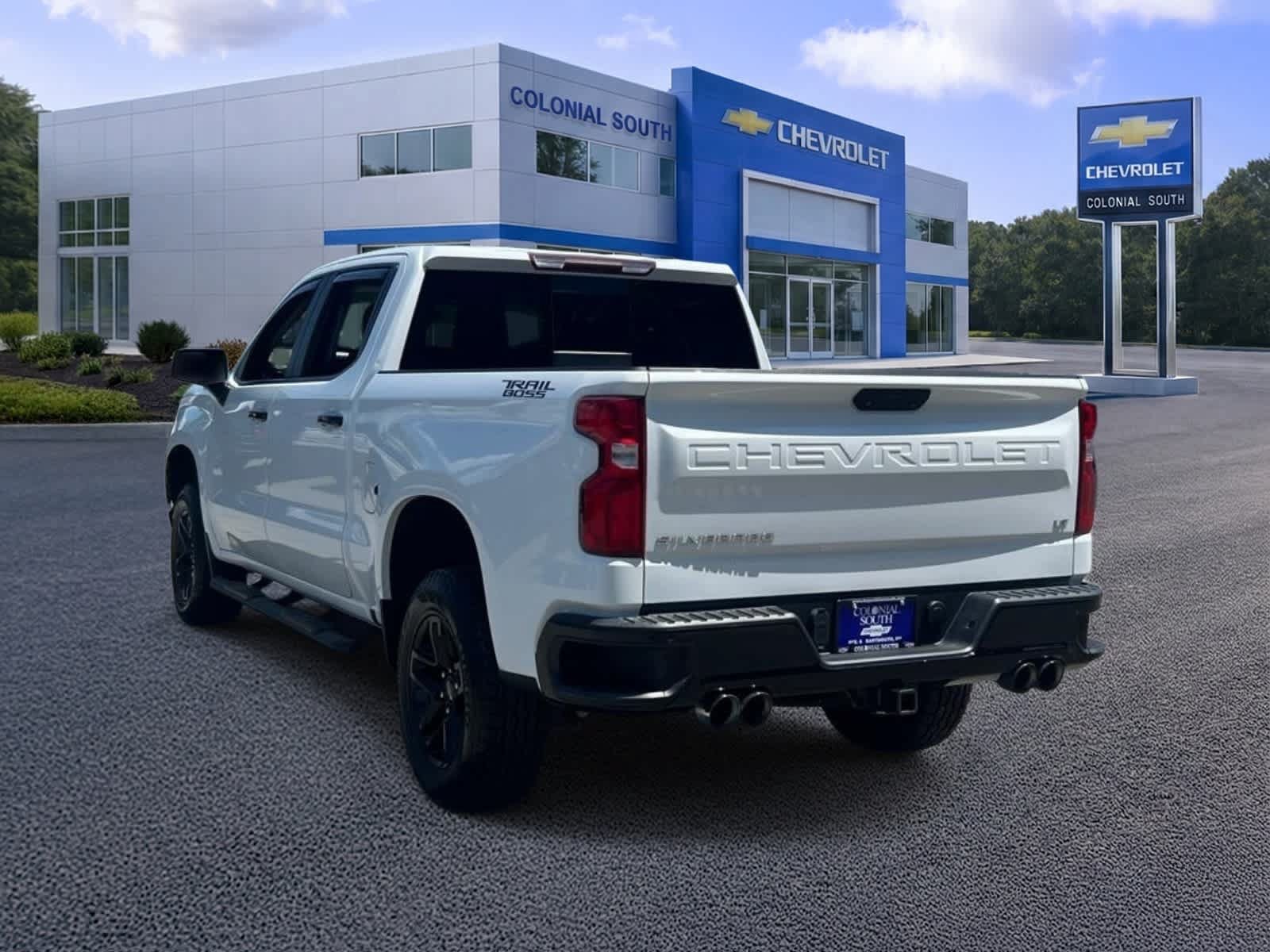 Certified 2021 Chevrolet Silverado 1500 LT Trail Boss AWD/4WD image 4