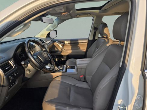 Used 2021 Lexus GX 460 Premium w/ Premium Package AWD/4WD image 15