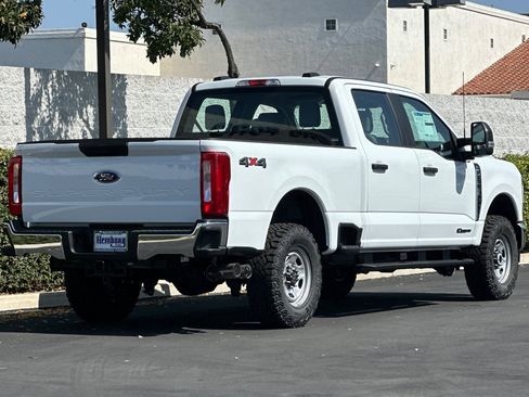 New 2025 Ford F250 XL w/ XL Off-Road Package image 4