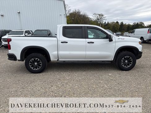 Used 2023 Chevrolet Silverado 1500 ZR2 w/ Technology Package image 6