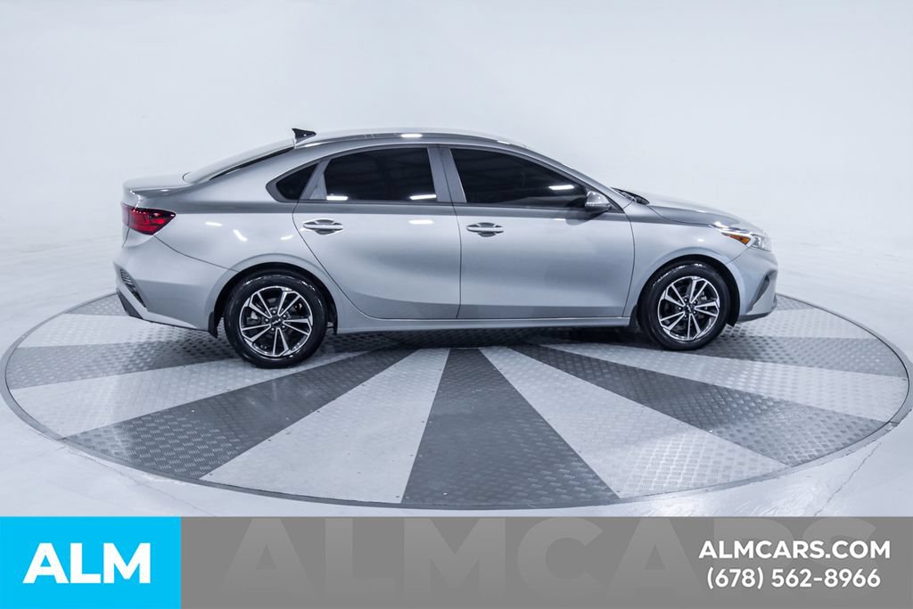 Used 2023 Kia Forte LXS w/ LXS Technology Package FWD image 11