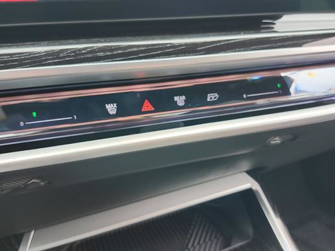 Certified 2024 BMW 740i image 17