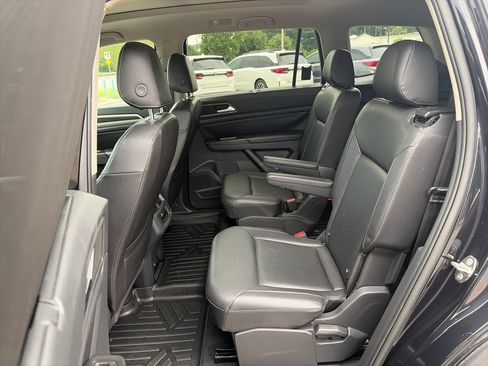 Used 2019 Volkswagen Atlas SE w/ Panoramic Sunroof Package FWD image 22