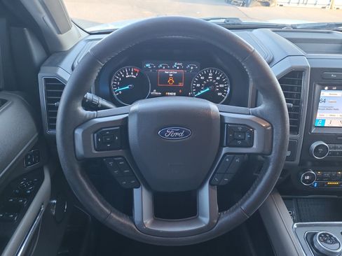 Used 2019 Ford Expedition XLT w/ Equipment Group 202A RWD image 17