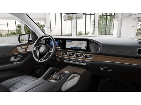 New 2026 Mercedes-Benz GLS 450 4MATIC image 6