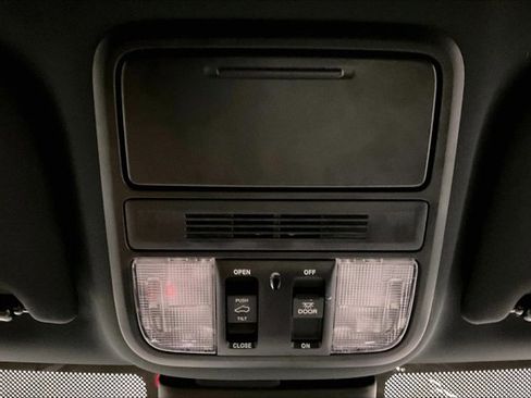 Used 2025 Honda Odyssey Sport-L image 36