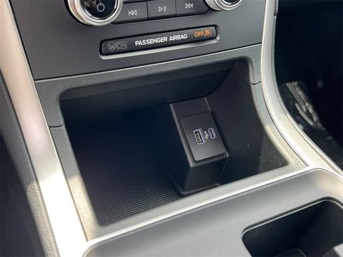 New 2024 Ford Edge SE image 28