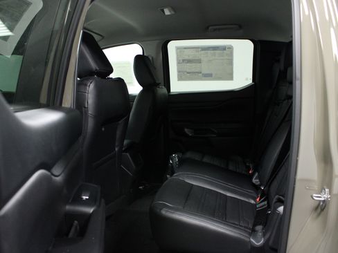 New 2025 Ford Ranger Lariat w/ Black Appearance Package image 13