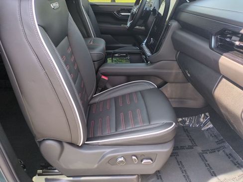 Used 2026 GMC Yukon XL AT4 Ultimate w/ LPO, Floor Liner Package AWD/4WD image 26