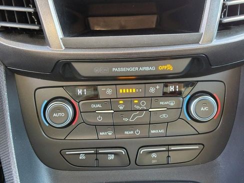 Used 2022 Ford Transit Connect XL image 23