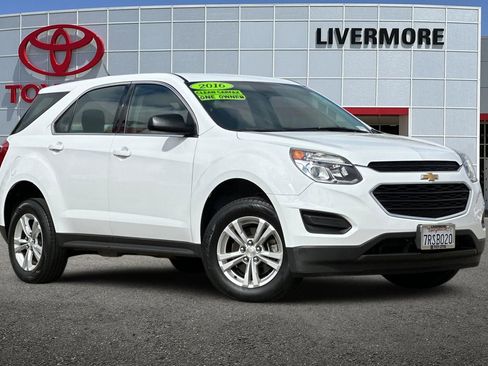 Used 2016 Chevrolet Equinox LS FWD image 2