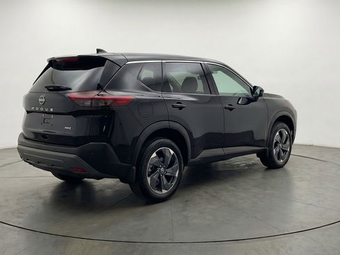 Used 2025 Nissan Rogue SV FWD image 9