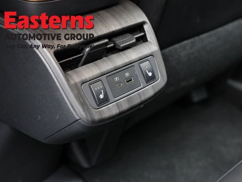 Used 2024 Nissan Ariya AWD image 23