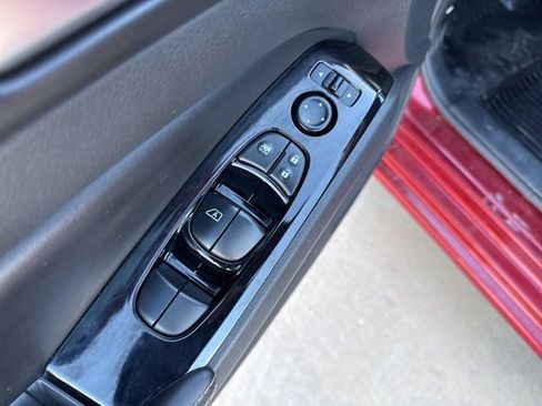 Used 2023 Nissan Altima 2.5 SV image 14