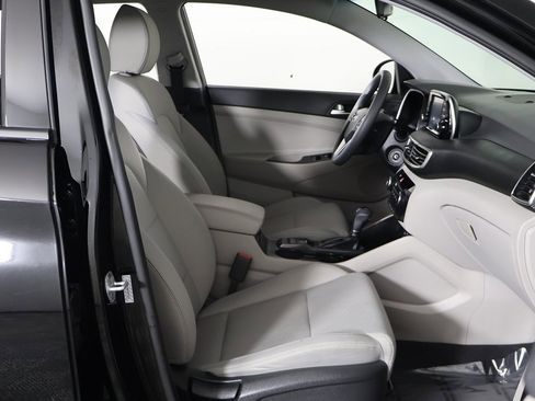 Used 2019 Hyundai Tucson SE image 22