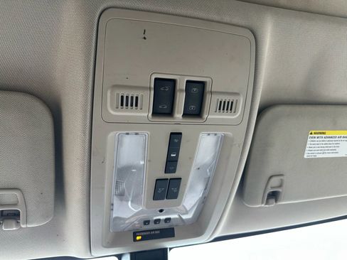 Used 2016 Cadillac SRX Luxury image 34