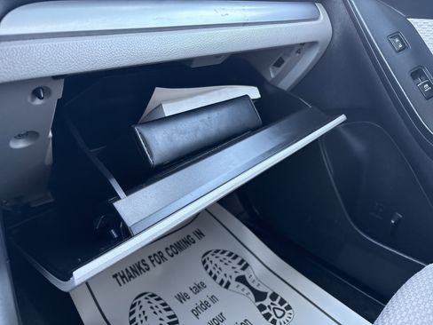 Used 2017 Subaru Forester 2.5i Premium w/ All-Weather Package image 26