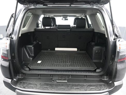 Used 2019 Toyota 4Runner TRD Off-Road Premium image 19