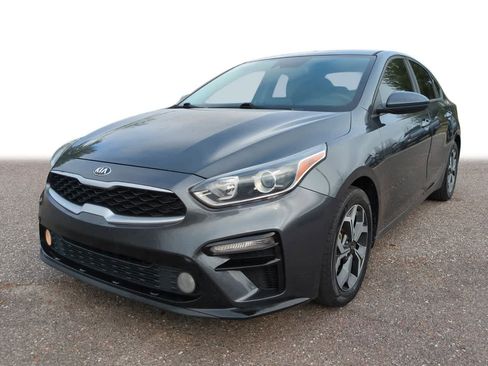 Used 2019 Kia Forte LXS image 1