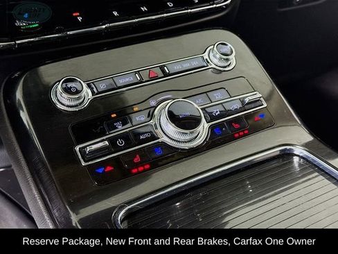 Used 2023 Lincoln Nautilus Reserve image 16