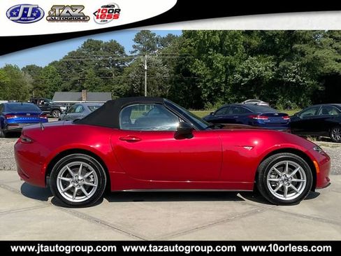 Used 2016 MAZDA MX-5 Miata Sport RWD image 8