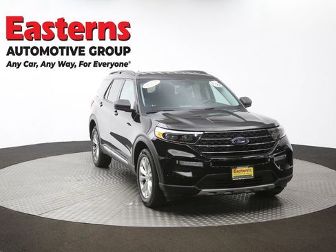Used 2022 Ford Explorer XLT w/ Equipment Group 202A image 53