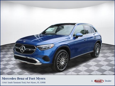 Used 2026 Mercedes-Benz GLC 300 image 1