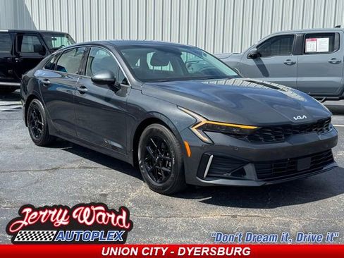 Used 2025 Kia K5 LXS FWD image 1