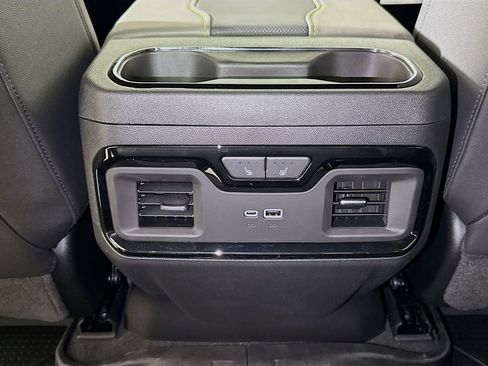 New 2026 Chevrolet Silverado 1500 ZR2 AWD/4WD image 14