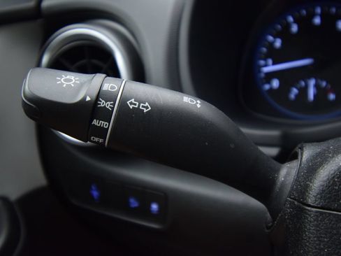 Used 2022 Hyundai Kona SEL AWD/4WD image 37
