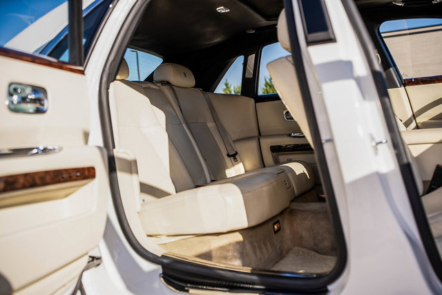 Used 2013 Rolls-Royce Ghost RWD image 68