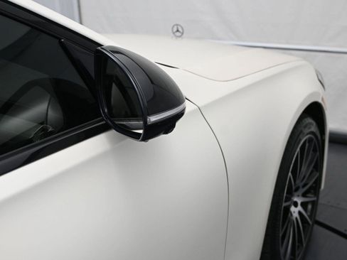 Used 2022 Mercedes-Benz S 580 4MATIC Sedan w/ AMG Line Package image 18