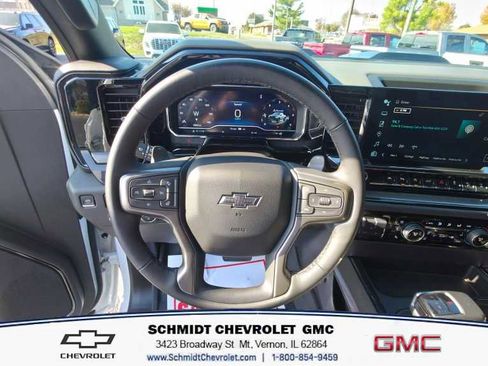 Used 2024 Chevrolet Silverado 1500 ZR2 image 14