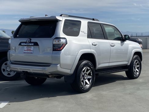 Certified 2024 Toyota 4Runner TRD Off-Road image 3