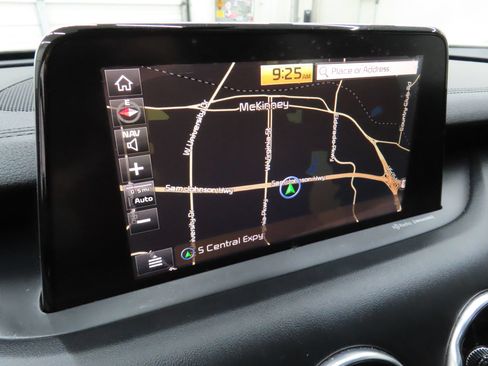 Used 2018 Kia Stinger Premium AWD/4WD image 19