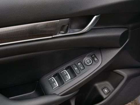 Used 2021 Honda Accord Sport image 15