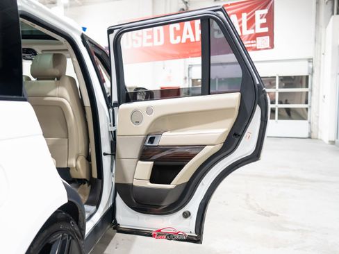 Used 2017 Land Rover Range Rover HSE image 54