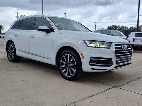 Used 2017 Audi Q7 3.0T Premium Plus image 17