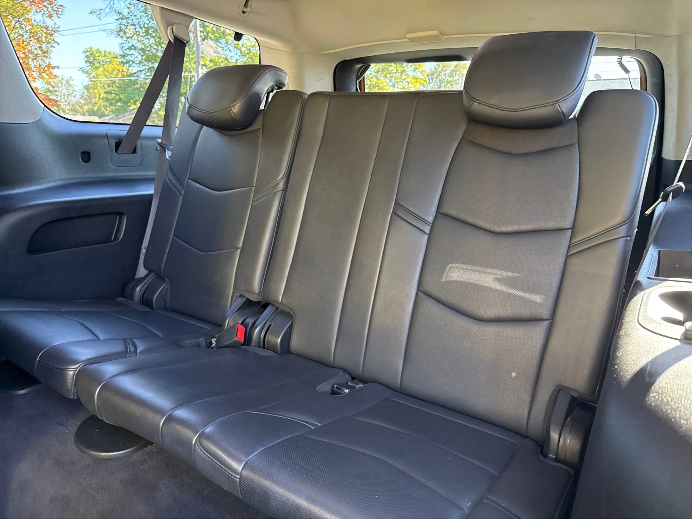 Used 2020 Cadillac Escalade ESV Luxury AWD/4WD image 42