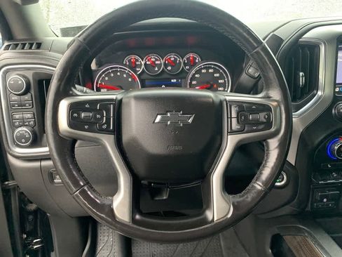 Used 2019 Chevrolet Silverado 1500 LT Trail Boss AWD/4WD image 15
