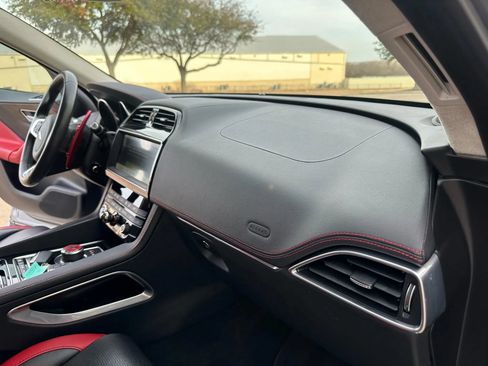 Used 2020 Jaguar F-PACE S AWD/4WD image 26