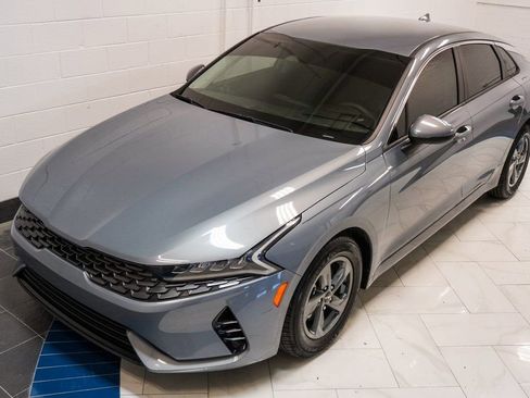 Used 2022 Kia K5 LX image 39