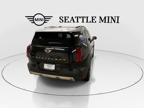 Certified 2025 MINI Cooper Countryman S w/ Comfort Package Max image 10