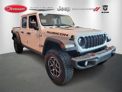 New 2025 Jeep Gladiator Rubicon w/ Convenience Group