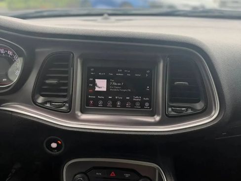 Used 2019 Dodge Challenger SXT RWD image 15
