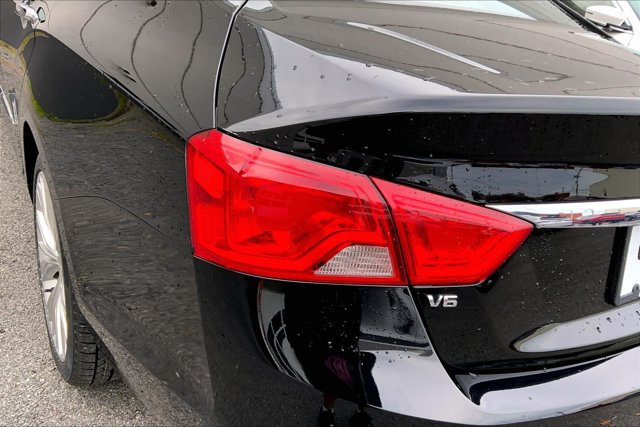Used 2015 Chevrolet Impala LTZ FWD image 29