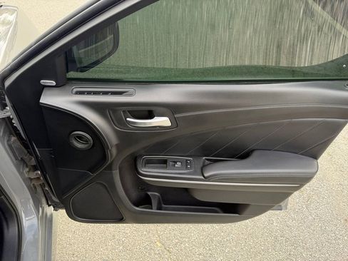 Used 2019 Dodge Charger Scat Pack w/ Dynamics Package image 29