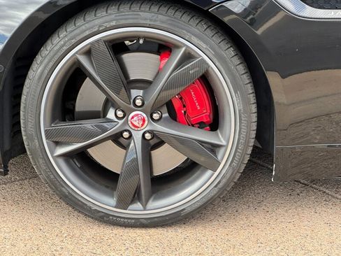 Used 2018 Jaguar F-TYPE R image 30